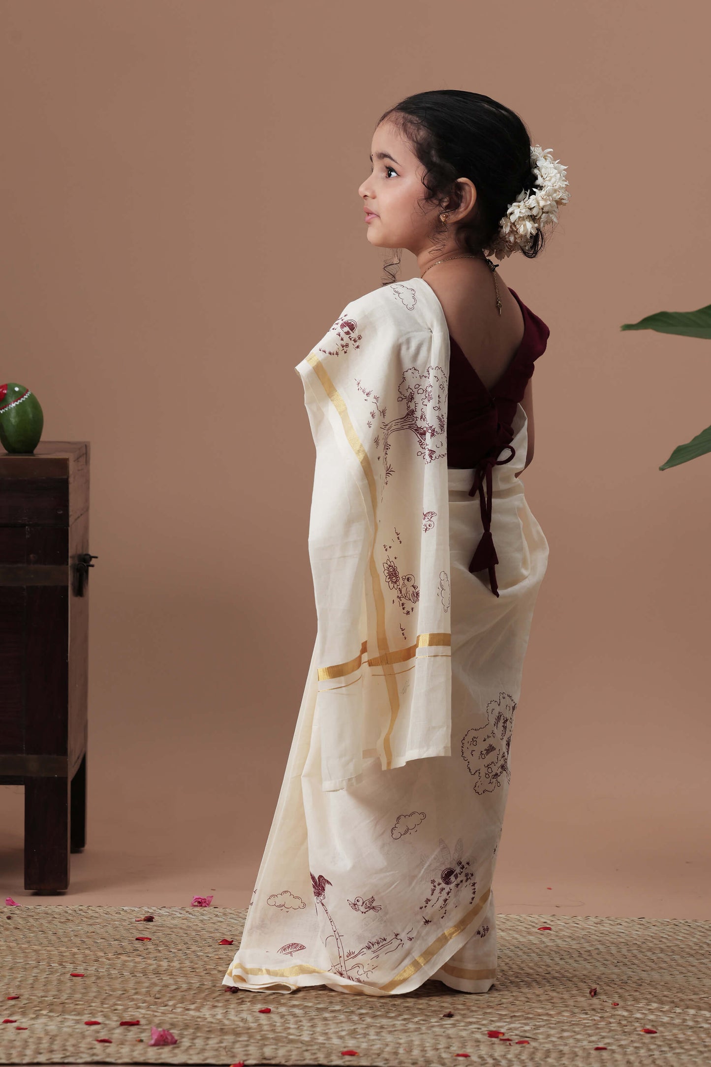 Kerala design screen printed border Saree with blouse