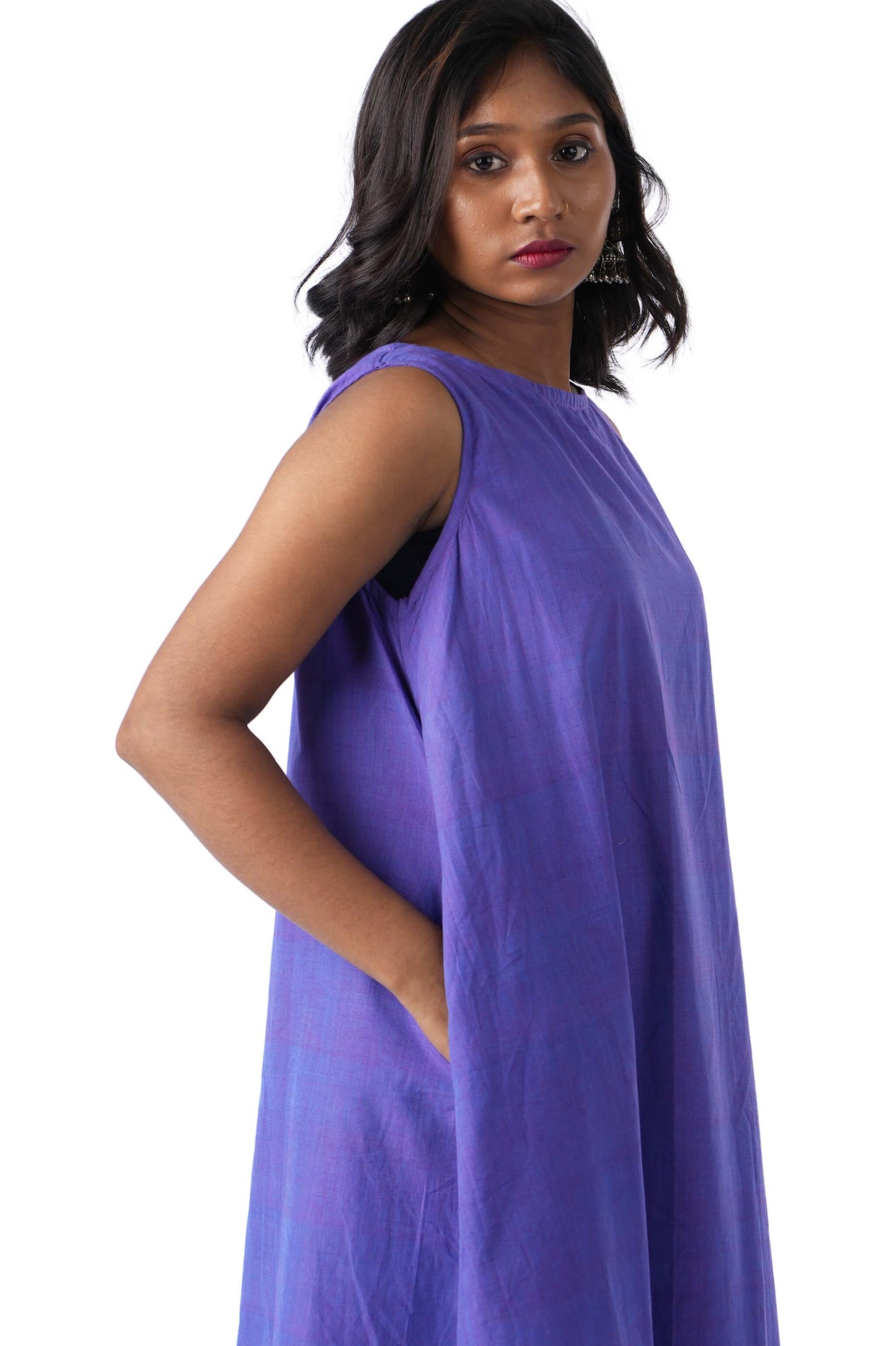 Violet Sleeveless dress