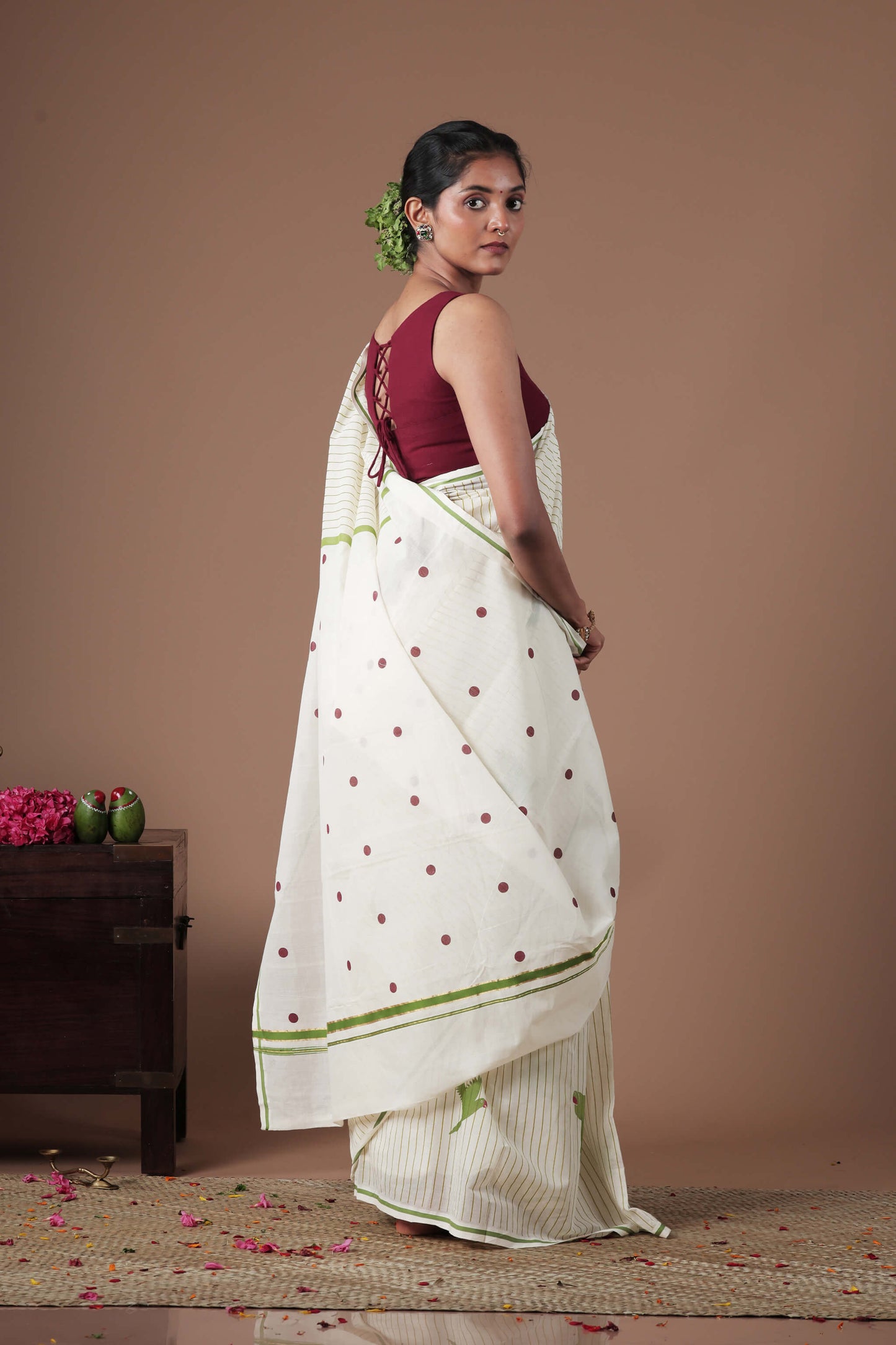 Thooval saree
