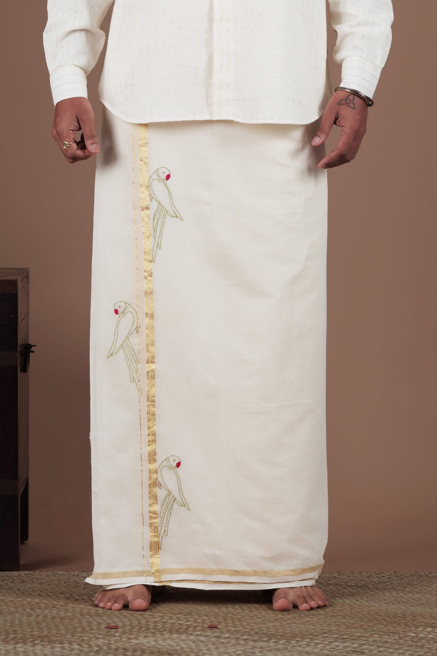 Parrot Motif Hand Embroidered Along Kasavu mundu